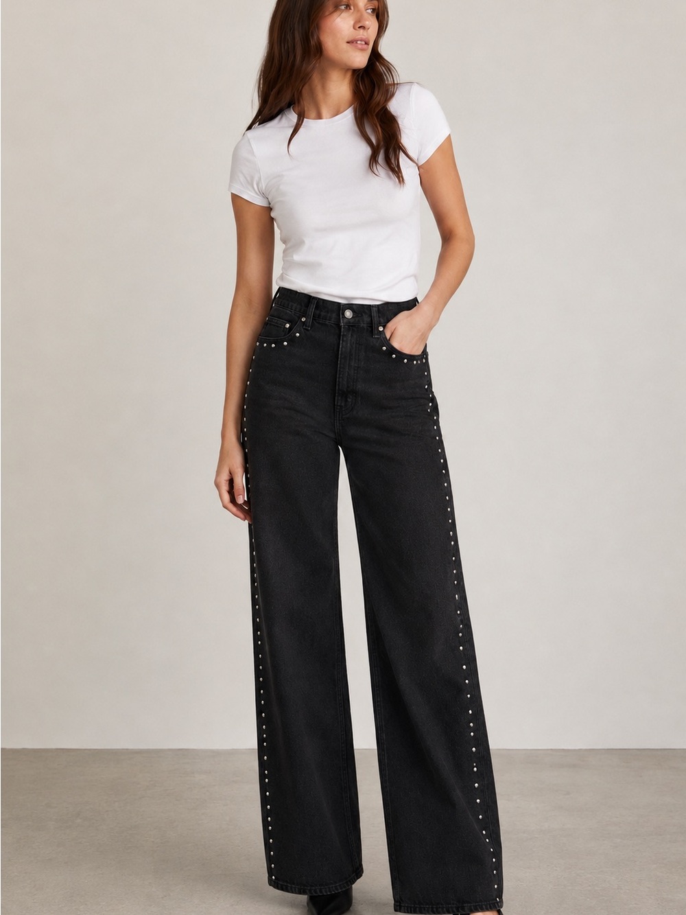 Quince Bella Stretch Studded Relaxed Straight Jeans Black Size 27 NWT
